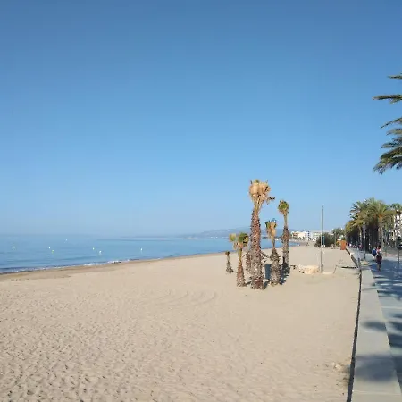 Carrer De Valencia, - Tarragona * サロウ